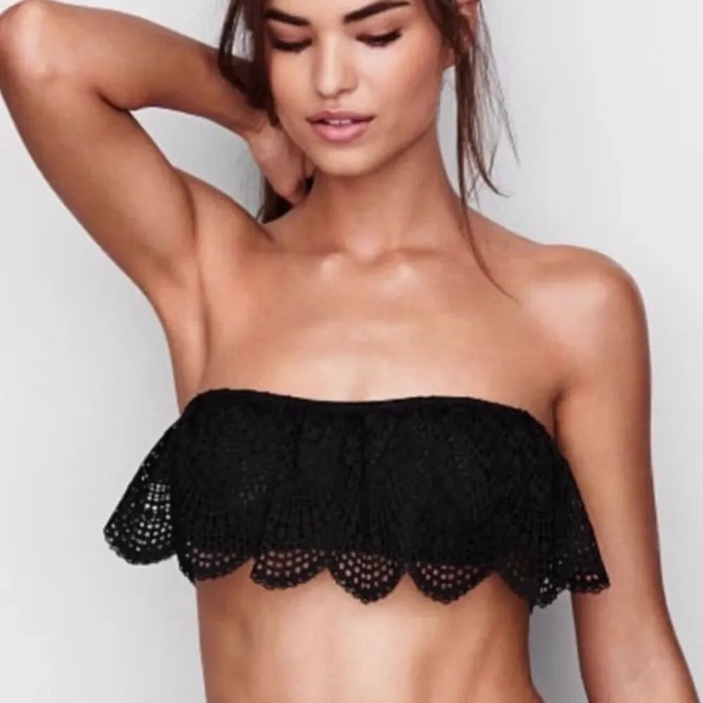 Victoria's Secret Black Flounce Ruffle Strapless Bralette Size Medium